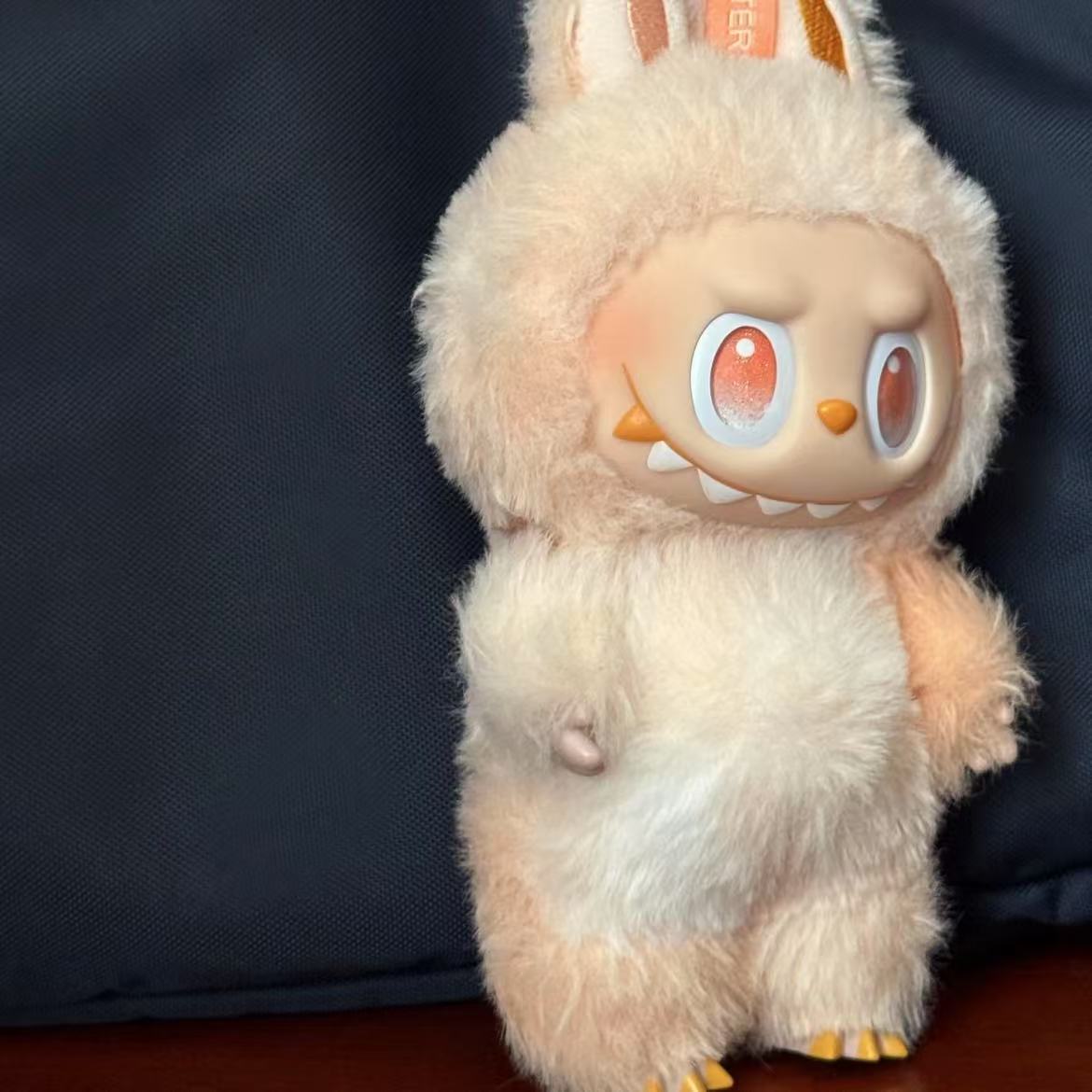 Authentic $39.9 POP MART LABUBU V3 The Monsters Big into Energy Plush Dolls Figures Toys Blind Box
